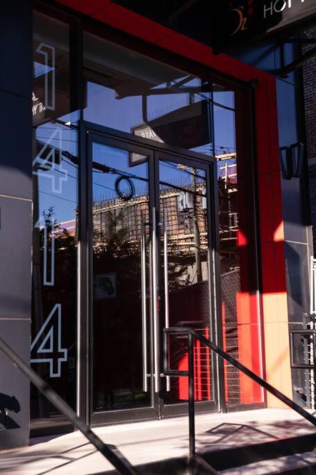 Dharma Home Suites ホーボーケン エクステリア 写真