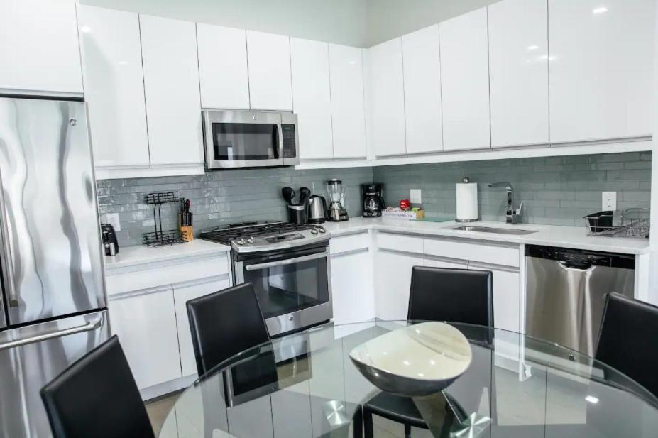 Dharma Home Suites ホーボーケン エクステリア 写真