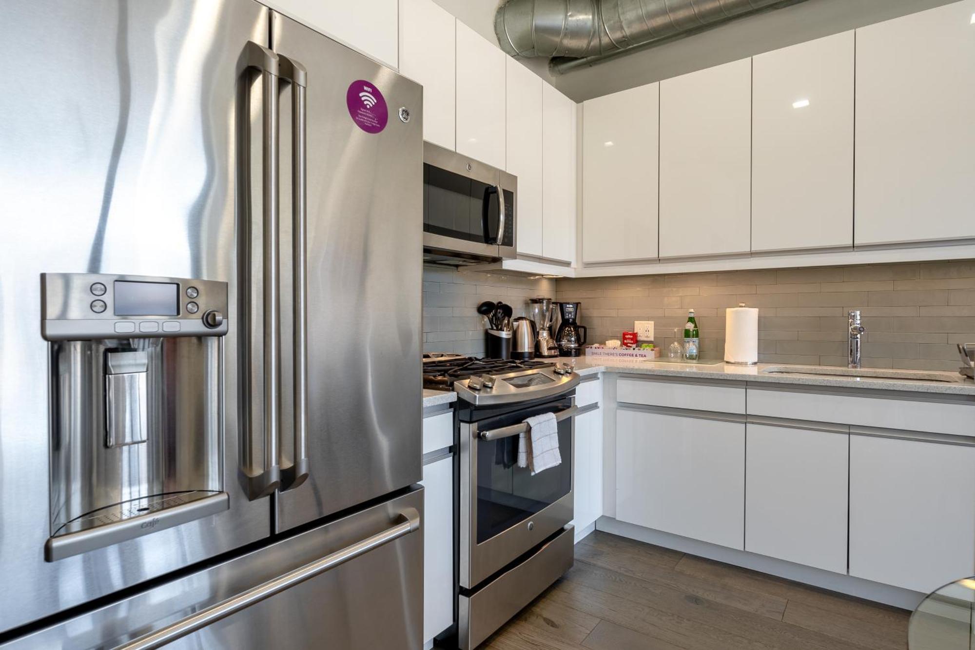 Dharma Home Suites ホーボーケン エクステリア 写真